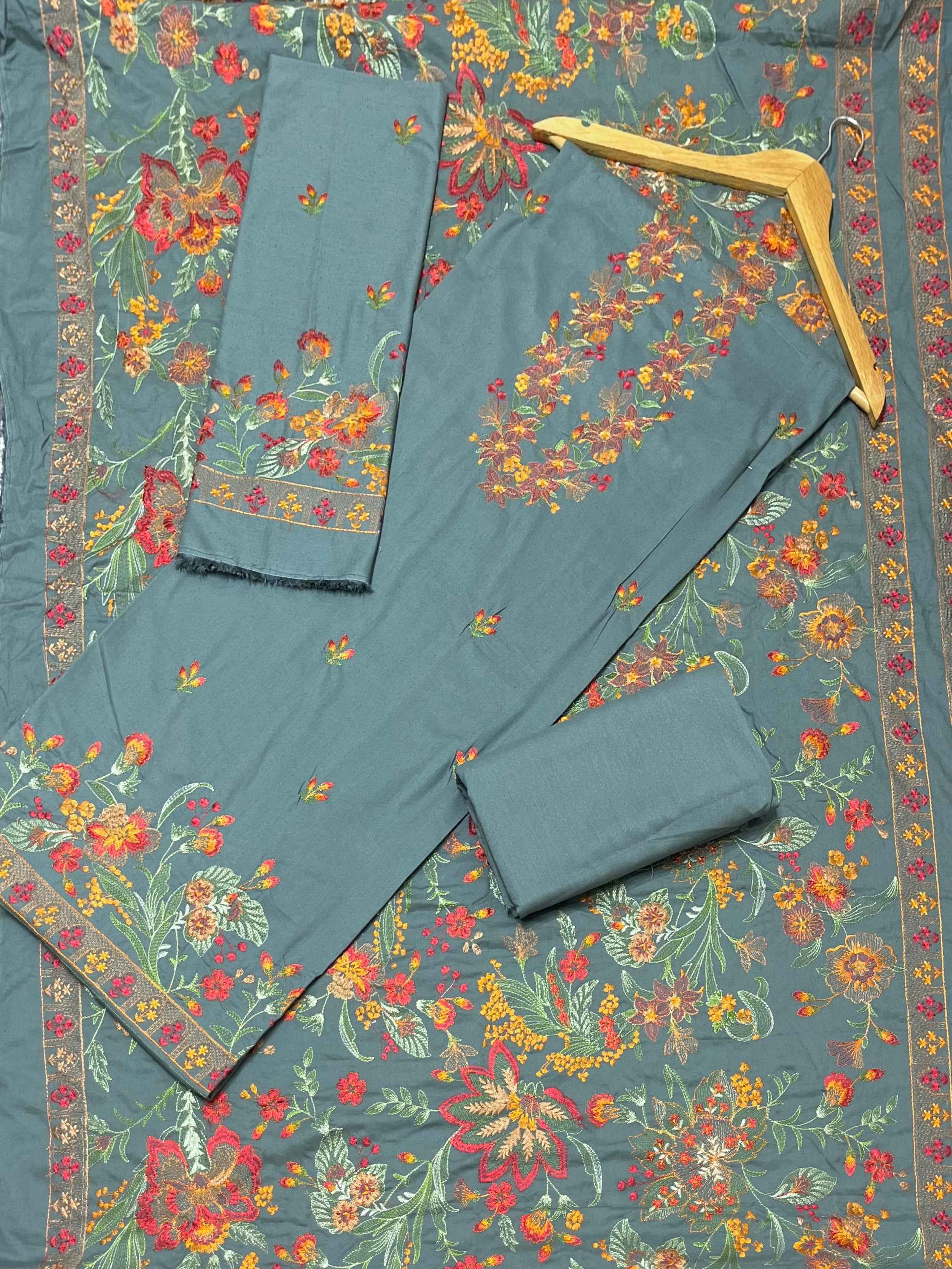 Bareeze | Luxury Emb | Karandi