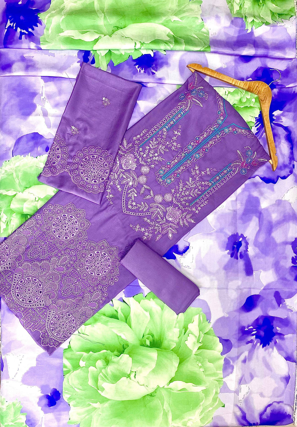 Mushq | Luxury Embroiderd | Dhanak