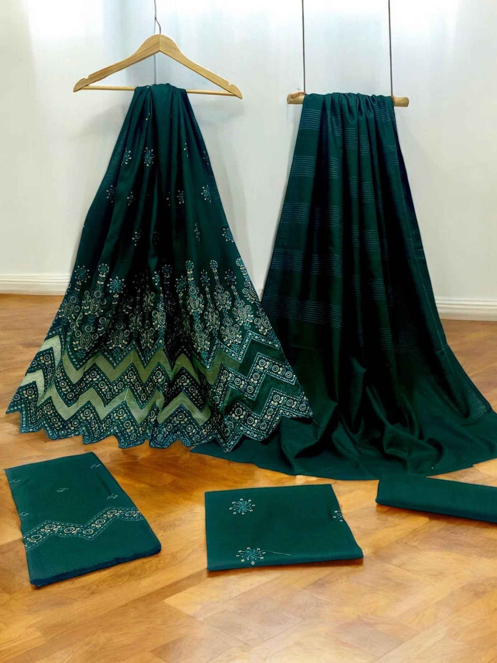 Makhmal | Luxury Embroidered | Dhanak