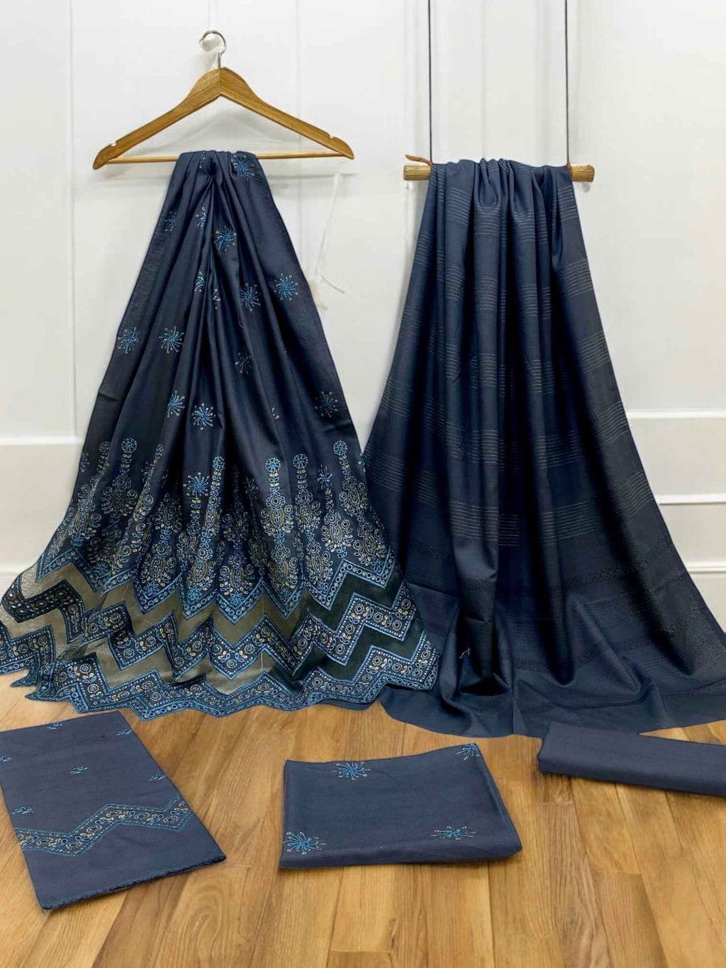 Makhmal | Luxury Embroidered | Dhanak