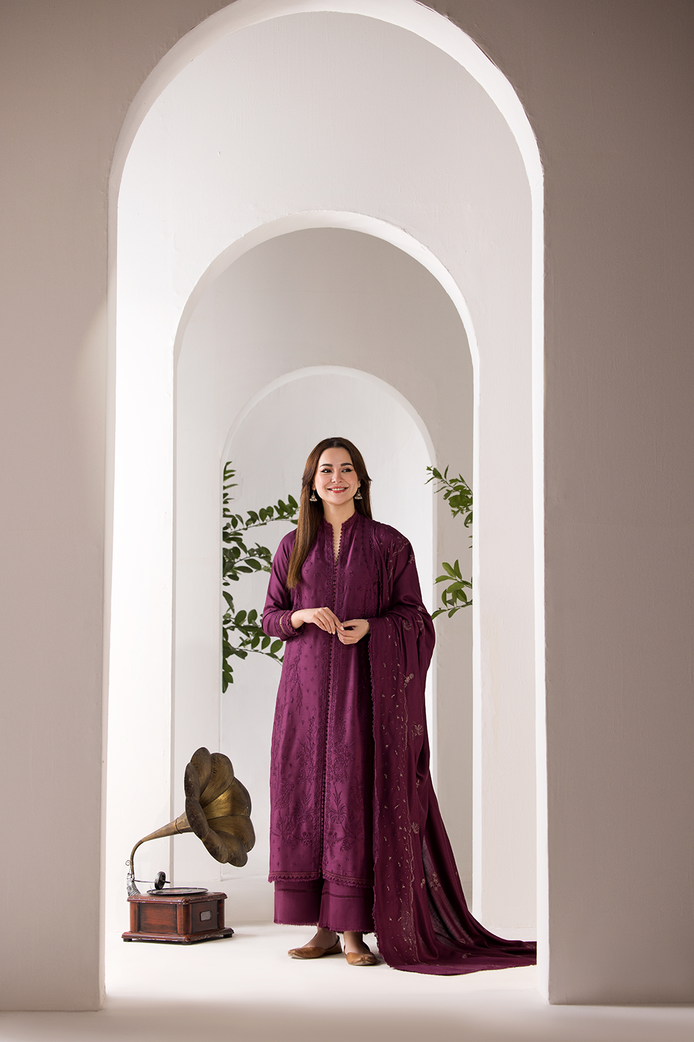 SOBIA NAZIR - 3PC DHANAK EMBROIDERED