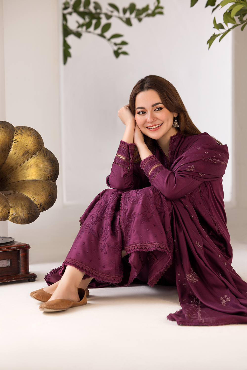 SOBIA NAZIR - 3PC DHANAK EMBROIDERED