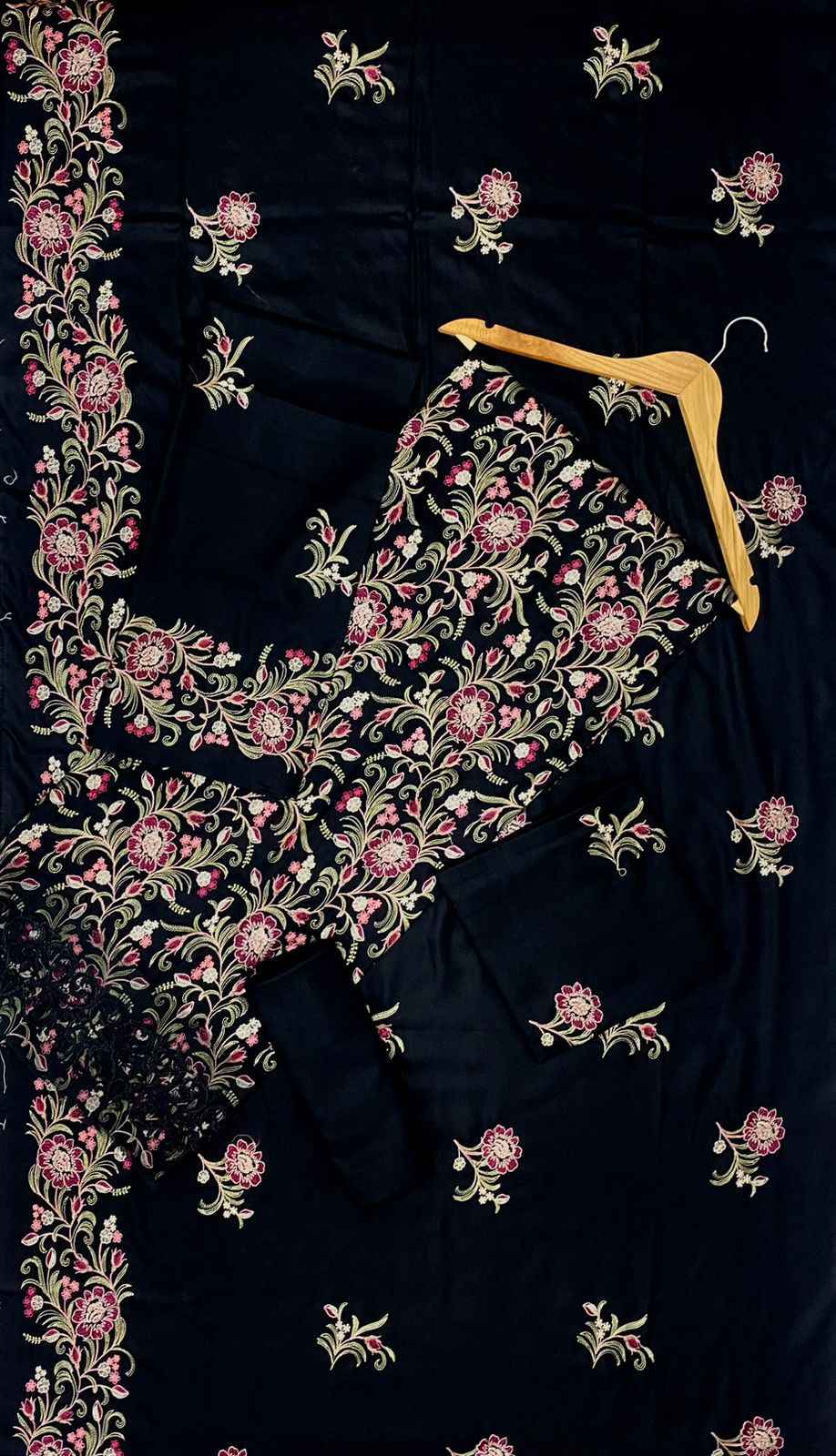 Bareeze | Embroidered | 3pc | Dhanak