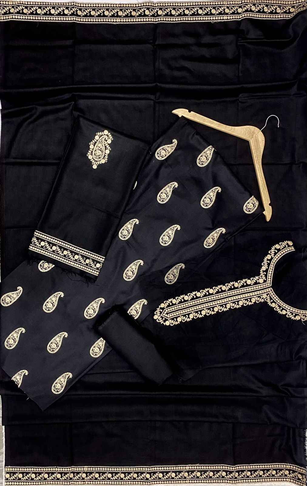 Bareeze | Embroidered | 3pc | Dhanak