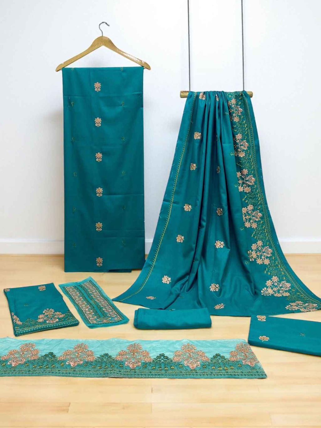 Bareeze | Embroidered | 3pc | Dhanak