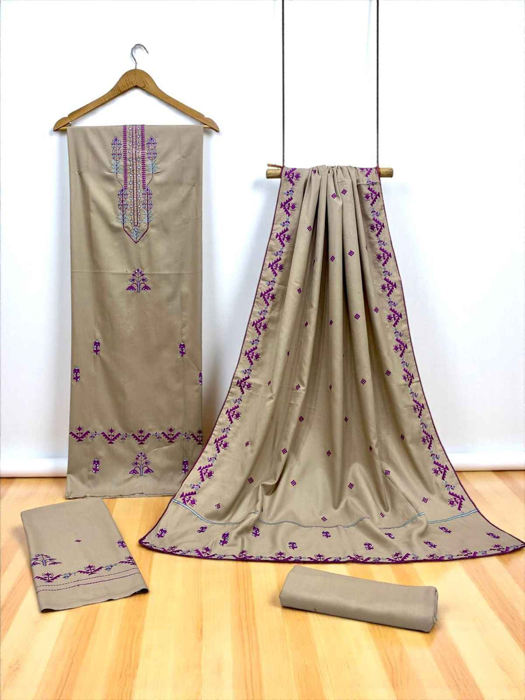 Bareeze | Embroidered | 3pc | Dhanak